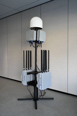 Mua Hệ thống phát hiện máy bay không người lái tự động 24 giờ toàn dải tần số với công nghệ chống máy bay không người lái cố định 70M-6Ghz và khoảng cách gây nhiễu 10KM sản xuất trực tuyến